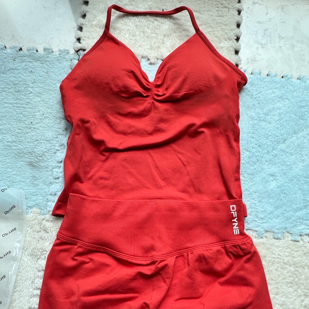 DFYNE Women's Red Athletic Shorts - High-Waist Performance - Picture 2 of 3